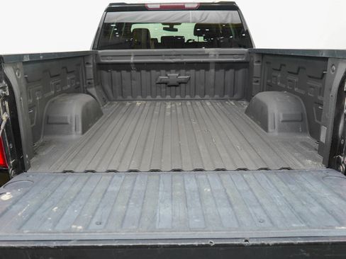 Used 2020 Chevrolet Silverado 1500 Custom w/ Custom Value Package image 16