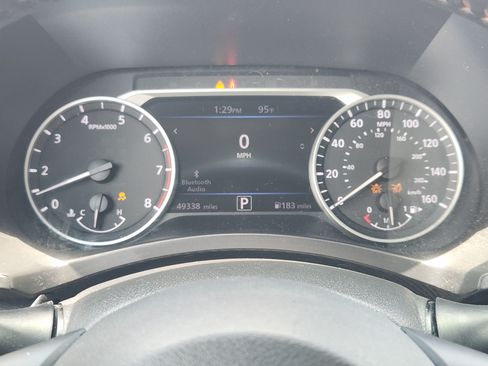 Used 2020 Nissan Sentra SR w/ Premium Package FWD image 17