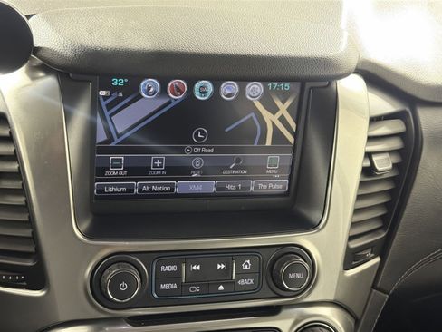 Used 2018 Chevrolet Tahoe LT image 19