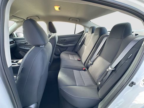 Used 2025 Nissan Sentra SV w/ Lighting Package image 21