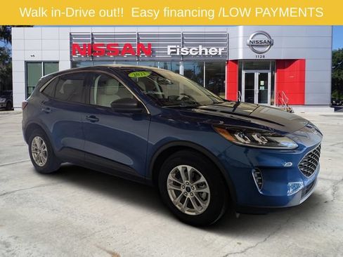 Used 2022 Ford Escape SE FWD image 1