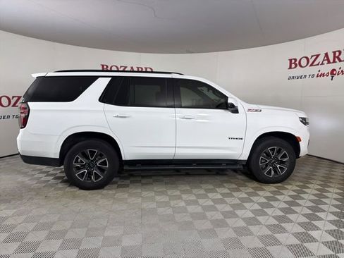 Used 2022 Chevrolet Tahoe Z71 w/ Luxury Package AWD/4WD image 9