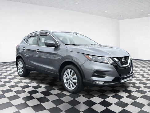 Used 2022 Nissan Rogue Sport SV w/ Technology Package AWD/4WD image 3