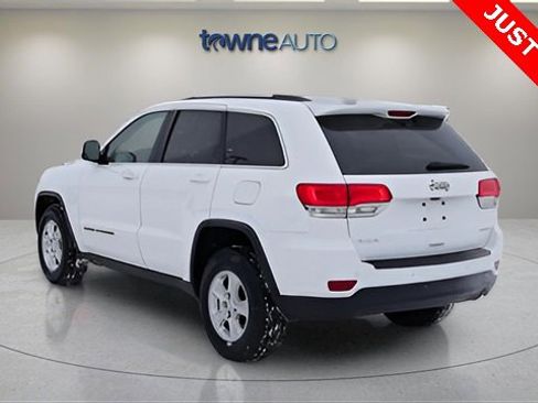 Used 2017 Jeep Grand Cherokee Laredo w/ Quick Order Package 23E image 3