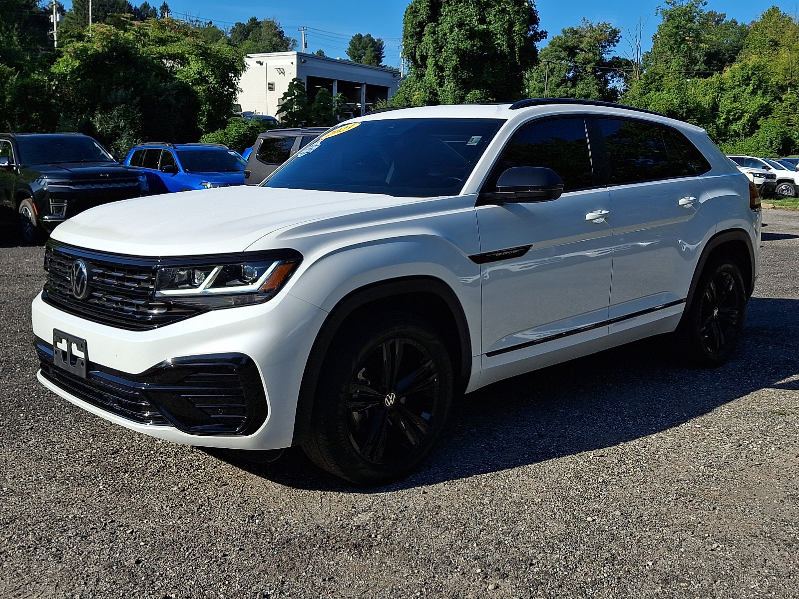 Used 2023 Volkswagen Atlas Cross Sport SEL R-Line AWD/4WD image 3