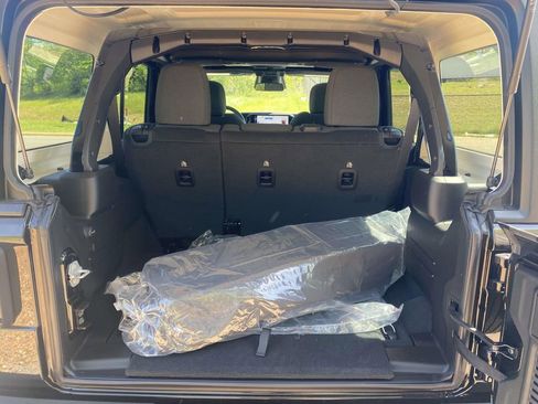 New 2026 Jeep Wrangler Unlimited Sport AWD/4WD image 38