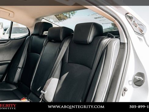 Used 2019 Lexus ES 350 w/ Premium Package FWD image 51
