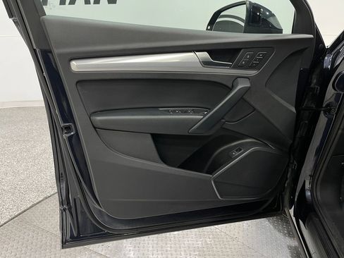 Used 2020 Audi Q5 2.0T Premium w/ Titanium Sport Package image 15