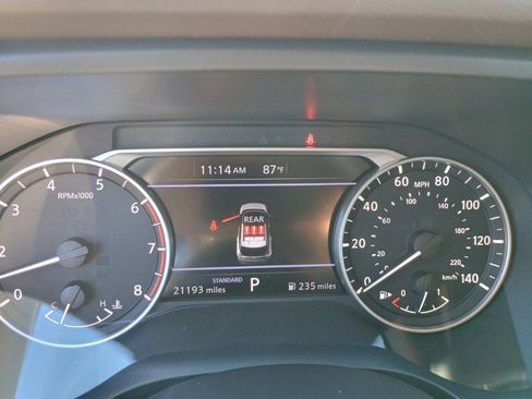 Used 2023 Nissan Rogue SV image 27