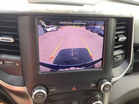 Used 2020 RAM 1500 Big Horn AWD/4WD image 24