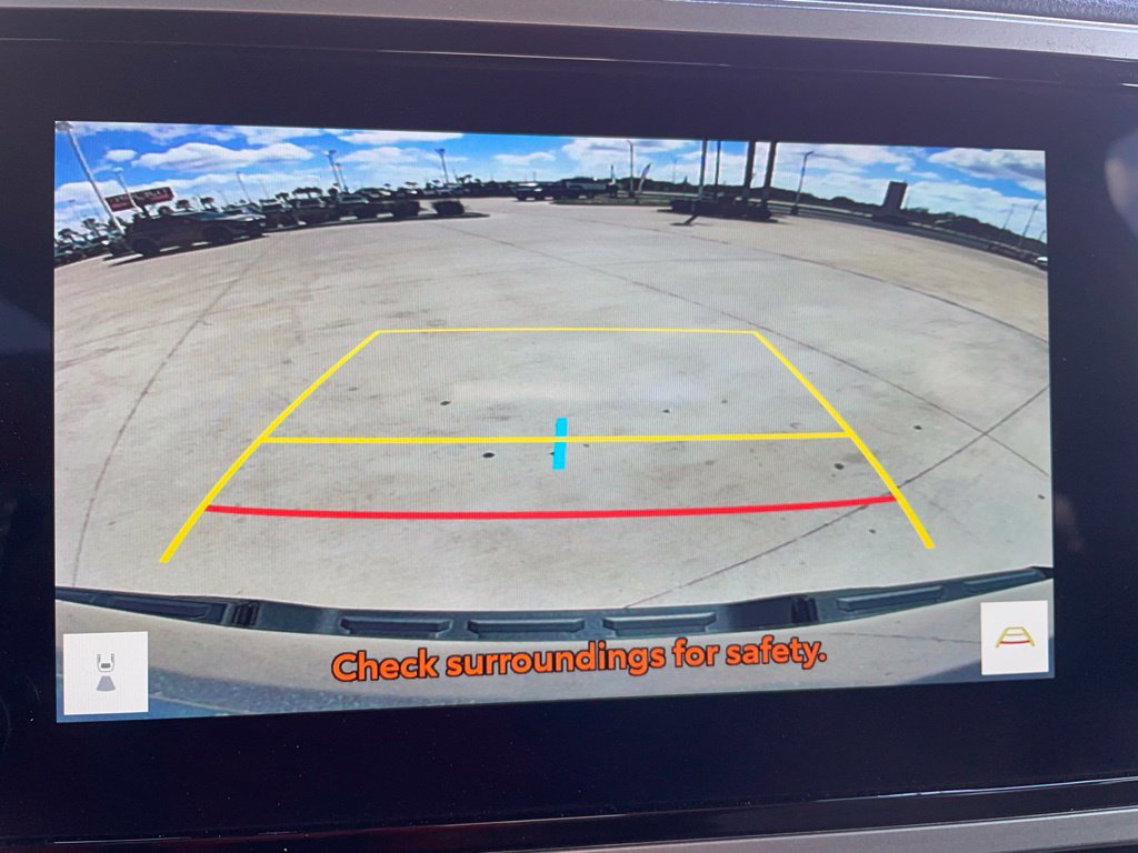 Used 2025 Toyota Tundra SR5 AWD/4WD image 8