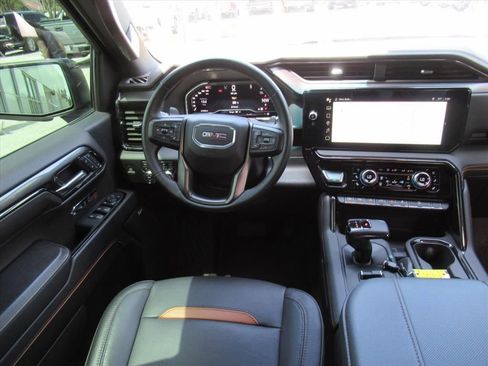 Used 2024 GMC Sierra 1500 AT4 w/ AT4 Premium Package image 13