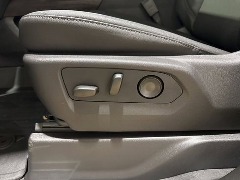 New 2026 GMC Sierra 1500 SLT w/ SLT Premium Plus Package image 18