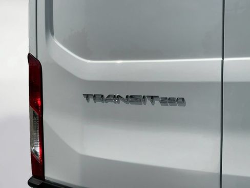 Used 2023 Ford Transit 250 148 High Roof Extended w/ Load Area Protection Package RWD image 19