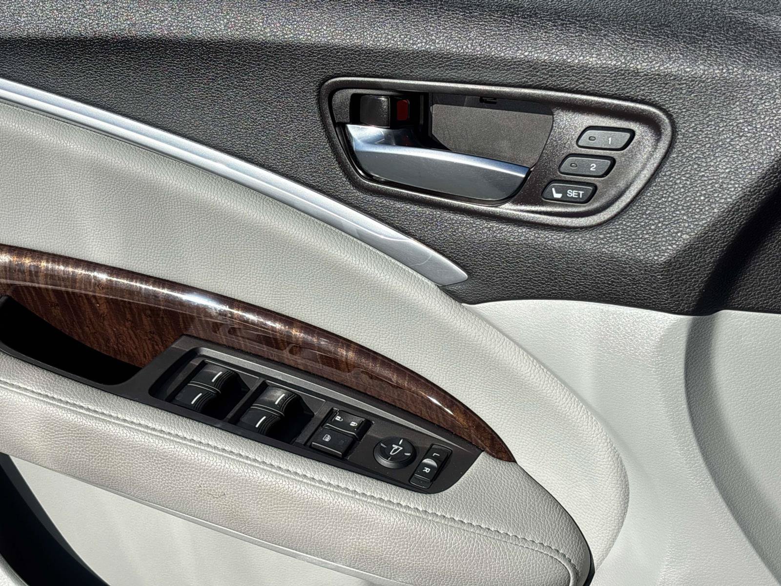 Used 2018 Acura MDX SH-AWD image 22