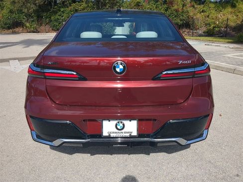 New 2026 BMW 740i xDrive w/ Premium Package image 5