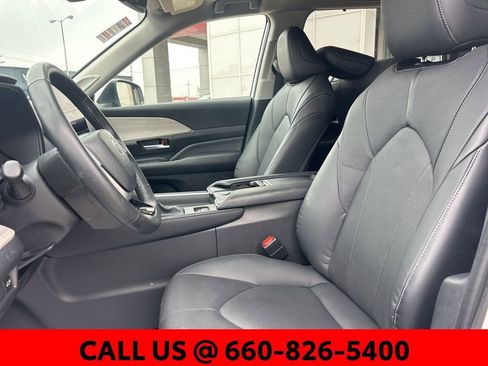 Certified 2024 Toyota Grand Highlander Limited image 23