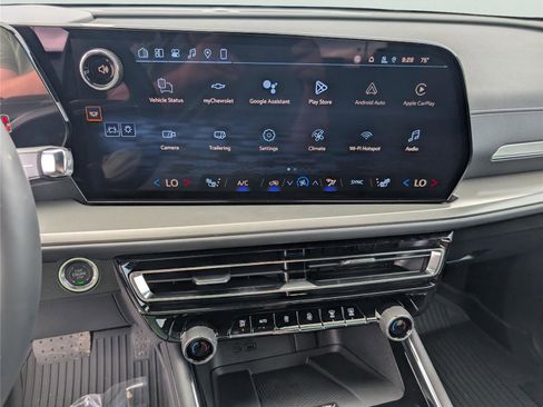 New 2026 Chevrolet Traverse LT w/ Sun and Wheel Package image 39