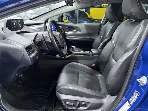 Used 2024 Toyota Prius XLE FWD image 15