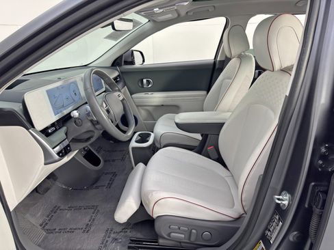 Used 2023 Hyundai Ioniq 5 Limited image 16