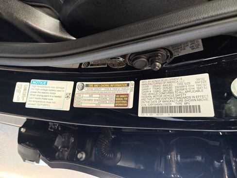 Used 2022 Honda CR-V Touring image 25