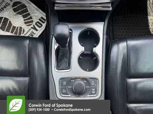 Used 2018 Jeep Grand Cherokee Limited AWD/4WD image 30