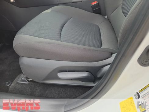 Used 2024 Toyota RAV4 LE AWD/4WD image 19