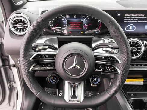 New 2026 Mercedes-Benz GLB 35 AMG 4MATIC image 17