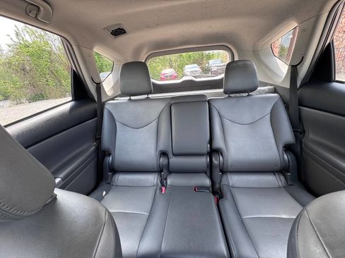 Used 2013 Toyota Prius V Five FWD image 28