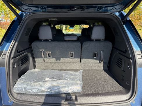 New 2026 Chevrolet Traverse LT w/ Driver Confidence Package image 7