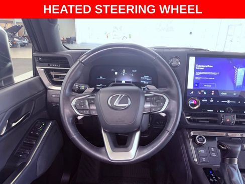 Used 2024 Lexus GX 550 w/ Accessory Package (2T) AWD/4WD image 19