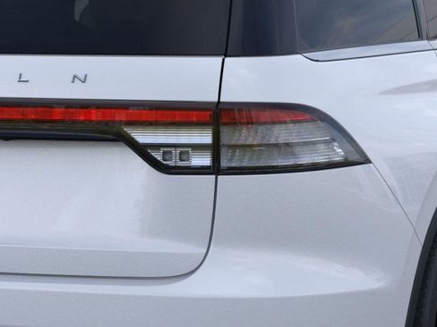 New 2025 Lincoln Aviator Reserve w/ Equipment Group 201A image 21
