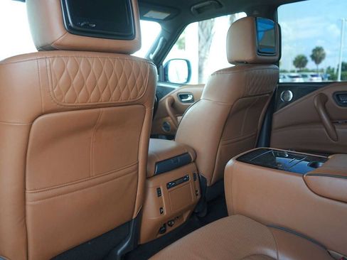 Used 2023 INFINITI QX80 Sensory w/ Cargo Package RWD image 13