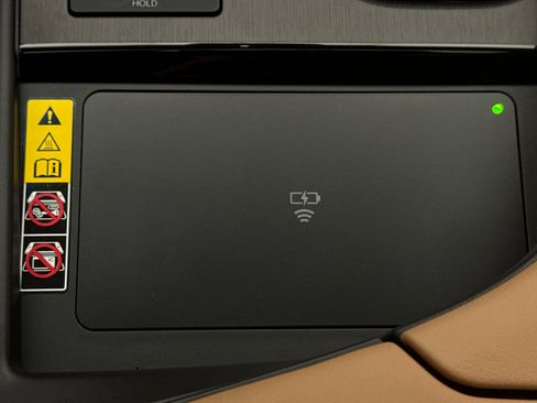 Used 2025 Lexus ES 350 w/ Luxury Package image 16