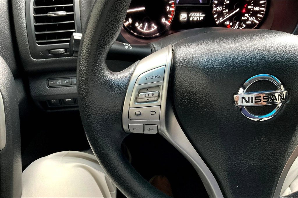 Used 2015 Nissan Altima 2.5 S w/ Power Driver Seat Package FWD image 11