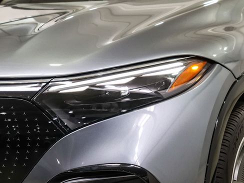 Certified 2023 Mercedes-Benz EQS 580 4MATIC SUV image 7