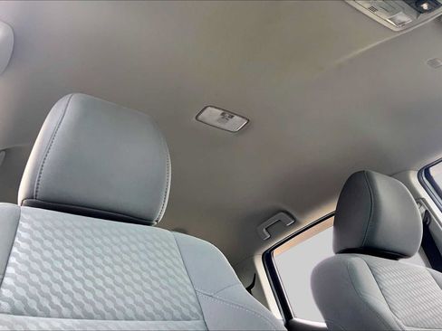 Used 2021 Toyota Tacoma SR AWD/4WD image 14
