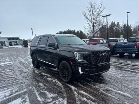 Used 2021 GMC Yukon SLT w/ SLT Luxury Plus Package image 4