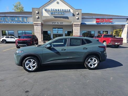 New 2026 Chevrolet Trax LS w/ LS Convenience Package image 75