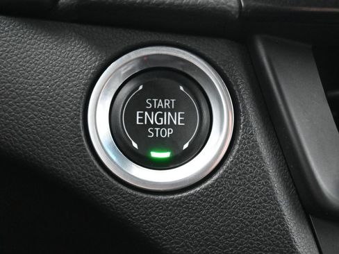 Used 2025 Cadillac CT4 Premium Luxury image 23