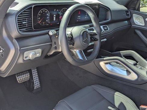 New 2026 Mercedes-Benz GLS 580 4MATIC image 3