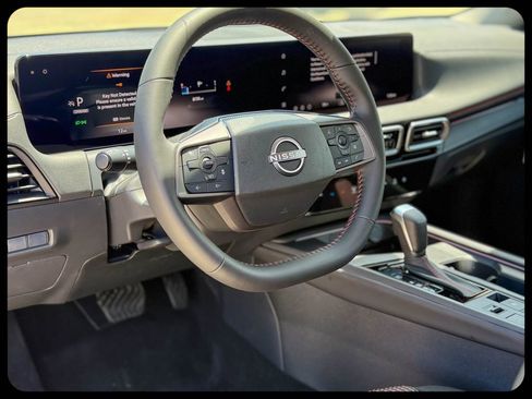 New 2026 Nissan Sentra SR FWD image 20