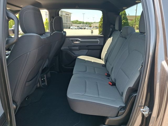 Used 2022 RAM 1500 Big Horn AWD/4WD image 10