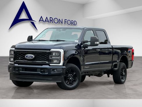 Used 2023 Ford F250 XL w/ STX Appearance Package AWD/4WD image 2