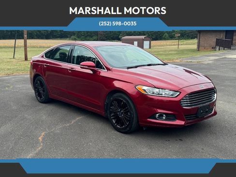 Used 2013 Ford Fusion SE FWD image 1