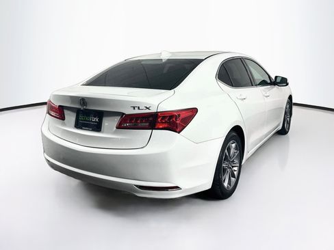 Used 2018 Acura TLX FWD image 9