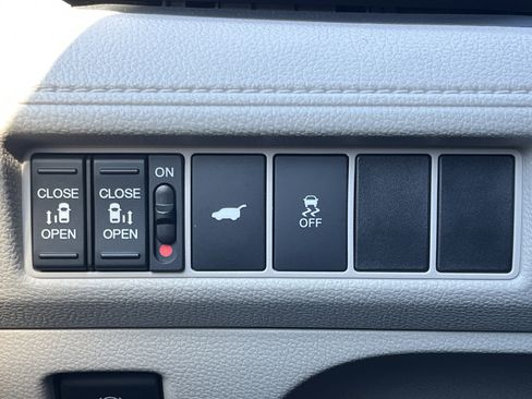 Certified 2025 Honda Odyssey EX-L image 14