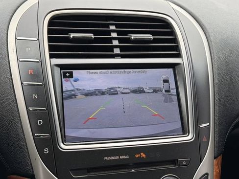 Used 2018 Lincoln MKX Select w/ Select Plus Package FWD image 14