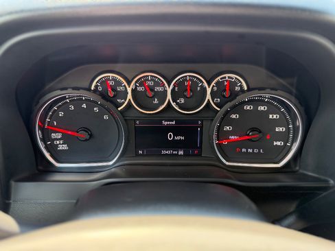 Used 2021 Chevrolet Silverado 1500 Custom Trail Boss w/ Safety Confidence Package AWD/4WD image 7