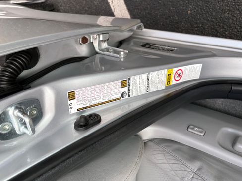 Used 2010 Toyota RAV4 Limited AWD/4WD image 40